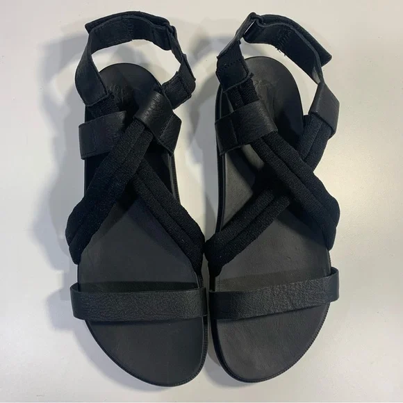 Sorel Women's Roaming Decon Sandals Black Flat Leather Fabric Criss Cross 8M - Picture 7 of 14